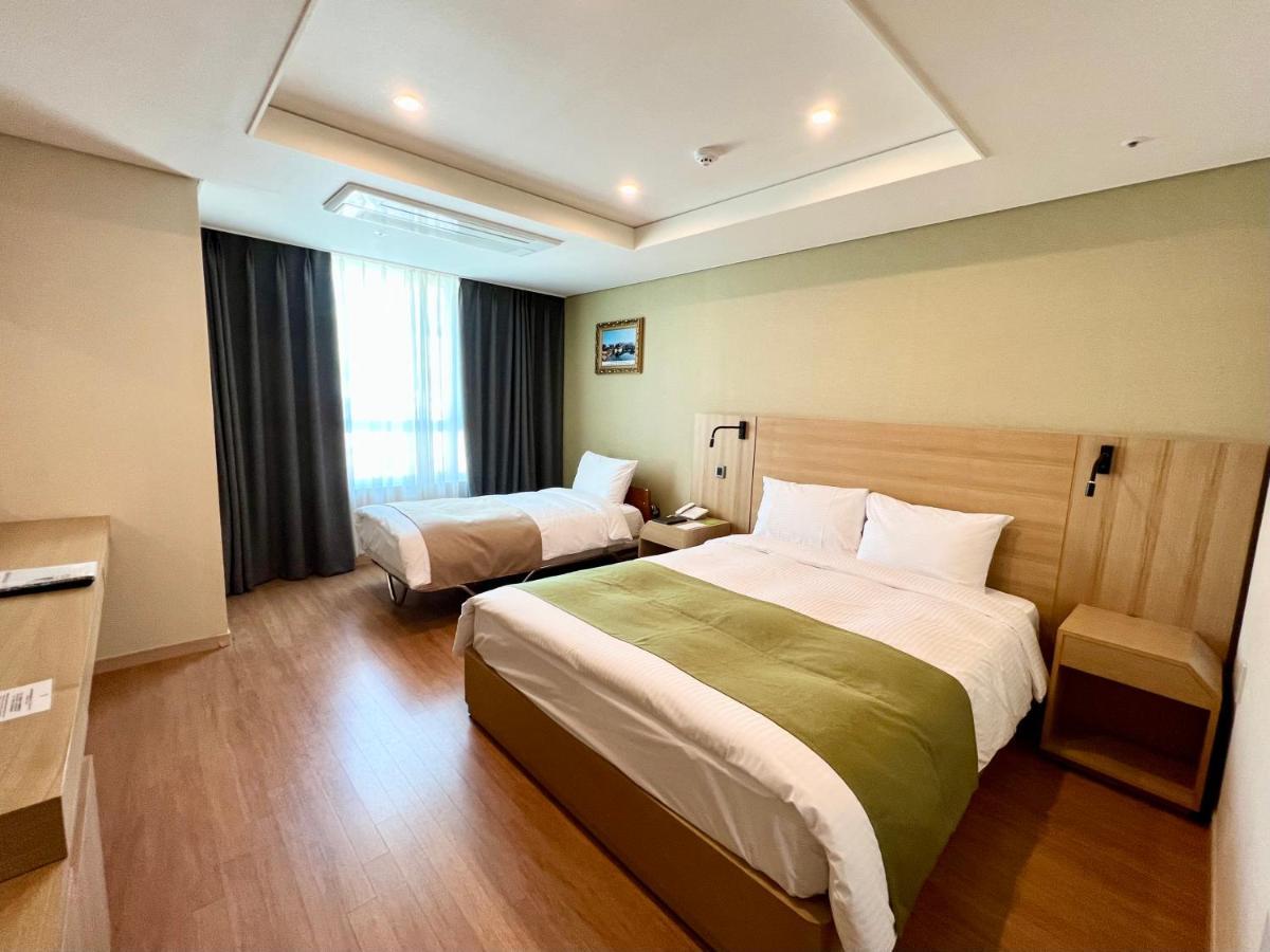 Crown Harbor Hotel Busan Bagian luar foto