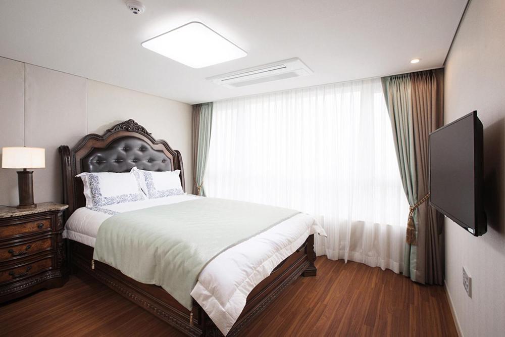 Crown Harbor Hotel Busan Bagian luar foto