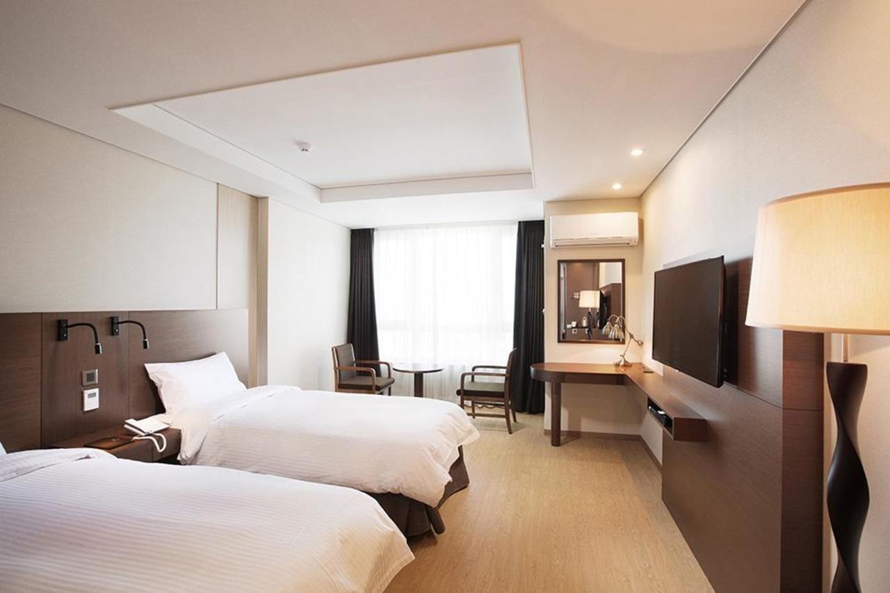 Crown Harbor Hotel Busan Bagian luar foto